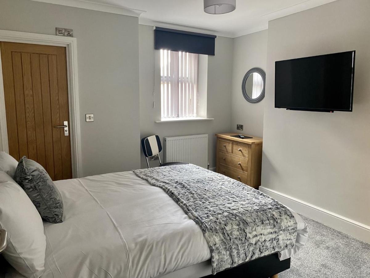 Jeffersons Hotel & Serviced Apartments (Adults Only) バロー・イン・ファーネス エクステリア 写真