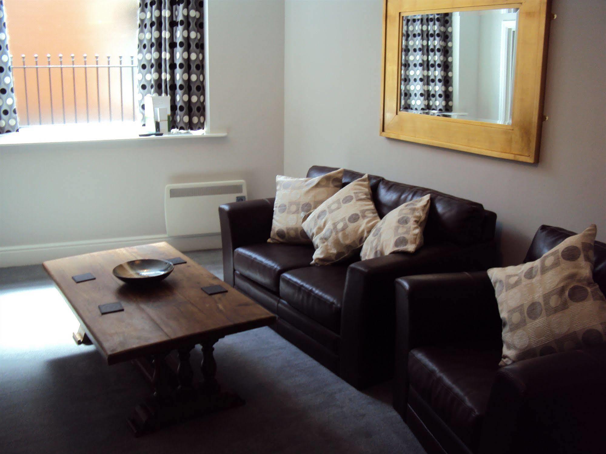 Jeffersons Hotel & Serviced Apartments (Adults Only) バロー・イン・ファーネス エクステリア 写真