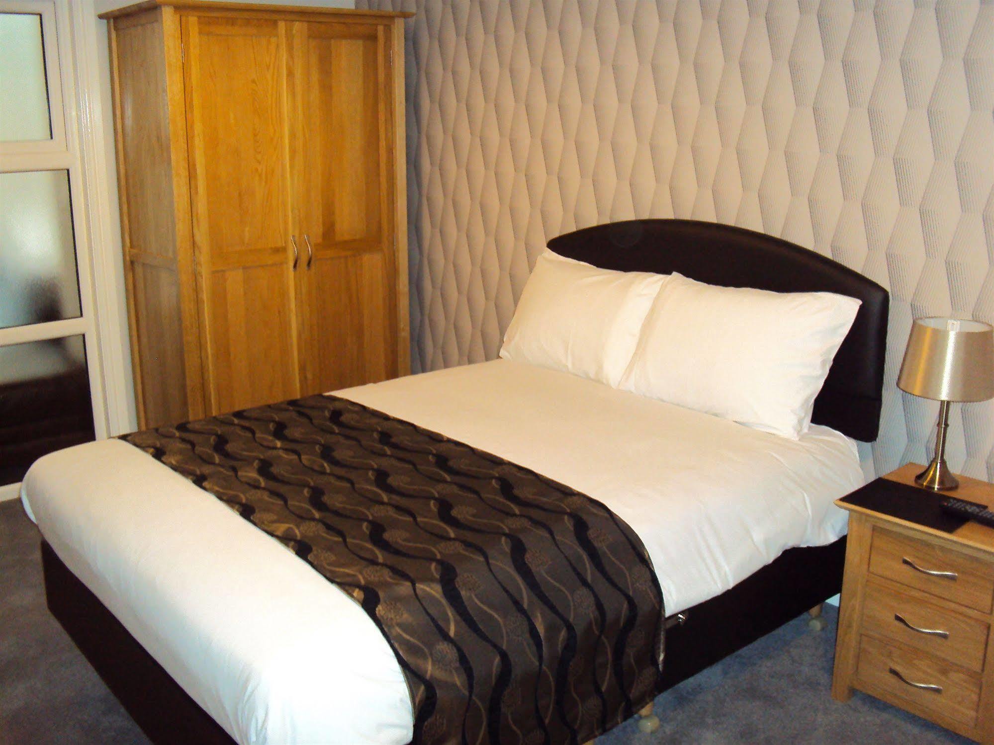 Jeffersons Hotel & Serviced Apartments (Adults Only) バロー・イン・ファーネス エクステリア 写真